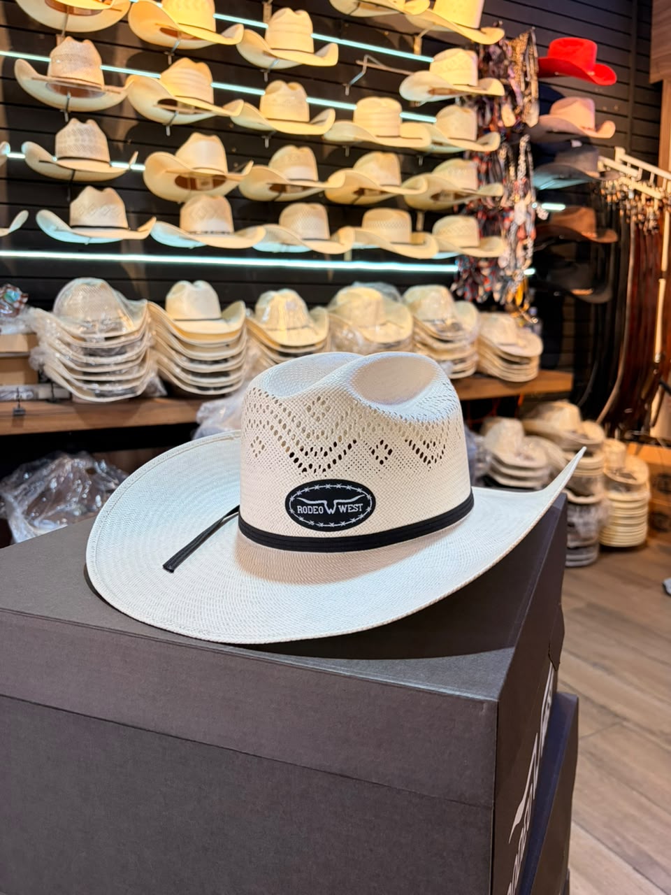 Sombrero Olas Y Rombos Fino